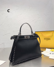 Load image into Gallery viewer, FF147 Peekaboo ISeeU Small / 10.6x8.3x4.3inch