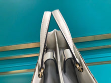 Load image into Gallery viewer, GC104 Size 13.78x10.63x4.72 inch