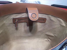 Load image into Gallery viewer, GC083 14.96x16.3x11.42