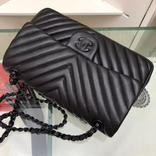 Load image into Gallery viewer, CC061 6.1x10x2.6inch $149 7.7x11x3inch $159