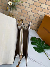 Load image into Gallery viewer, LB065 9.84x6.69x4.13