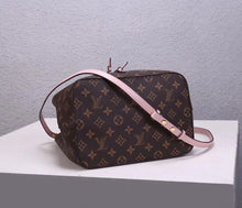 Load image into Gallery viewer, LB134 10.2x10.2x6.9inch