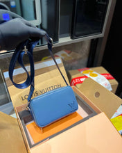 Load image into Gallery viewer, LB741 Phone Pouch / 7.1x4.3x2.4inch