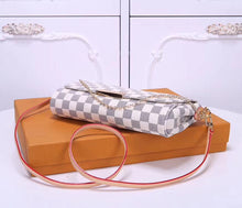 Load image into Gallery viewer, LB063 10.24x5.91x1.47