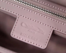 Load image into Gallery viewer, DR006 9.45x7.87x4.33inch