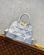 Load image into Gallery viewer, LB660 Alma BB / HIGHEST QUALITY VERSION / 9.6 x 7.1 x 4.7 inches