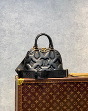 Load image into Gallery viewer, LB662 Alma BB / HIGHEST QUALITY VERSION / 9.6 x 7.1 x 4.7 inches