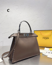 Load image into Gallery viewer, FF147 Peekaboo ISeeU Small / 10.6x8.3x4.3inch