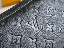 Load image into Gallery viewer, LB685 Dopp Kit /HIGHEST QUALITY VERSION/11 x 5.9 x 6.5 inches