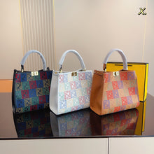 Load image into Gallery viewer, FF156 Peekaboo / 11.4x5.1x9.4inch