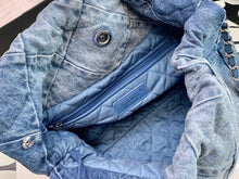 Load image into Gallery viewer, CC696 CC 22 Handbag / HIGHEST QUALITY VERSION / Small/Medium/Large