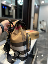 Load image into Gallery viewer, BUR103 Vintage Check Cotton Backpack / 14.9x12.6inch