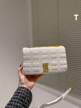 Load image into Gallery viewer, BUR106 Sequinned Quilted Leather Small Lola Bag