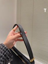 Load image into Gallery viewer, BUR106 Hobo Bag / 11x5.9inch