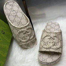 Load image into Gallery viewer, SE1038 Women's slide sandal with Interlocking G / Size5-10