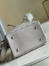 Load image into Gallery viewer, LB687 Muria / HIGHEST QUALITY VERSION / 9.8 x 9.8 x 7.9 inches