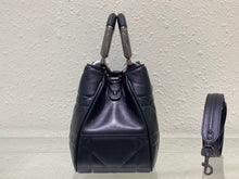 Load image into Gallery viewer, DR271 The Lady 95.22 Catwalk Style / HIGHEST QUALITY VERSION / 12.2x12.2x4.3