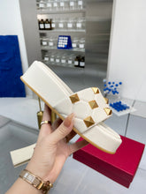 Load image into Gallery viewer, SE860 VLTN ROMAN STUD FLATFORM SLIDE SANDAL IN QUILTED NAPPA / Size5-9