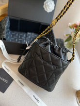 Load image into Gallery viewer, CC662 Mini Bucket Bag / 7x6.3x4.3inch