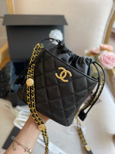 Load image into Gallery viewer, CC662 Mini Bucket Bag / 7x6.3x4.3inch