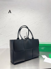 Load image into Gallery viewer, BV043 Mini Arco Tote Bag / 9.8x6.3x3.1inch