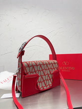 Load image into Gallery viewer, VLTN074 SMALL LA PETITE DEUXIEME SHOULDER BAG / W10xH5.5x2.4 in