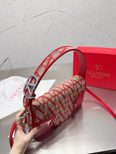 Load image into Gallery viewer, VLTN074 SMALL LA PETITE DEUXIEME SHOULDER BAG / W10xH5.5x2.4 in