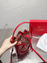 Load image into Gallery viewer, VLTN075 LE CINQUIEME TOILE ICONOGRAPHE BUCKET BAG / W5.5xH8.2xD3.9 in