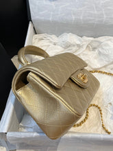 Load image into Gallery viewer, CC544 CF Handle / HIGHEST QUALITY VERSION / 7.9x2.8x5.5inch