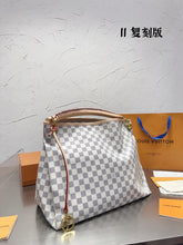 Load image into Gallery viewer, LB751 Artsy MM / 16.1 x 12.6 x 8.7 inches