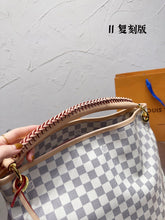 Load image into Gallery viewer, LB753 Artsy MM / 16.1 x 12.6 x 8.7 inches