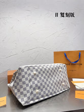 Load image into Gallery viewer, LB753 Artsy MM / 16.1 x 12.6 x 8.7 inches