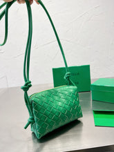 Load image into Gallery viewer, BV045 Mini Loop Camera Bag / 6.7x3.9x2.3inch