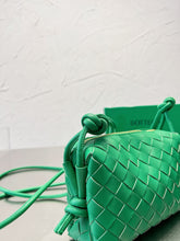 Load image into Gallery viewer, BV045 Mini Loop Camera Bag / 6.7x3.9x2.3inch