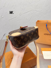 Load image into Gallery viewer, LB754 Vintage Small Purse / 7.8x5.5inch