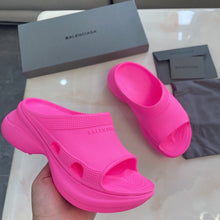 Load image into Gallery viewer, SE1040 BALENCIAGA Women's Pool Crocs™ Slide Sandal / Size5-11
