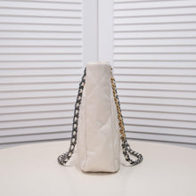 Load image into Gallery viewer, CC604 Sheepskin Leather Shoulder Bag / 14.2x10.6x3.3inch