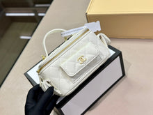 Load image into Gallery viewer, CC670 Vanity Case / 6.7x3.9inch