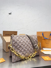 Load image into Gallery viewer, LB755 Coussin MM / 13.4 x 9.4 x 4.7 inches