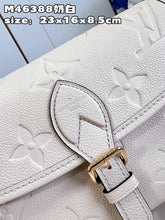 Load image into Gallery viewer, LB786 Diane / HIGHEST QUALITY VERSION / 9.1 x 6.3 x 3.3 inches