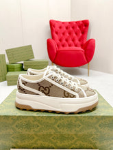 Load image into Gallery viewer, SE1045 Women's GG Sneaker / Size5-10