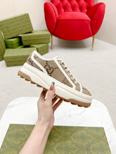Load image into Gallery viewer, SE1045 Women's GG Sneaker / Size5-10