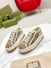 Load image into Gallery viewer, SE1045 Women's GG Sneaker / Size5-10