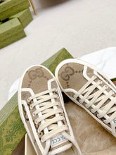 Load image into Gallery viewer, SE1045 Women's GG Sneaker / Size5-10