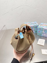 Load image into Gallery viewer, LWE023 Bucket Bag / 9.8x7.1inch