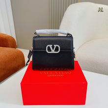 Load image into Gallery viewer, VLTN072 MINI VSLING HANDBAG / 7x3.9x5.5inch