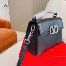 Load image into Gallery viewer, VLTN072 MINI VSLING HANDBAG / 7x3.9x5.5inch