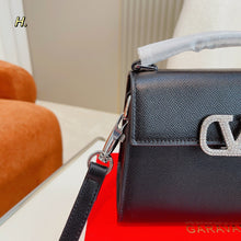 Load image into Gallery viewer, VLTN072 MINI VSLING HANDBAG / 7x3.9x5.5inch