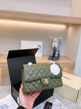 Load image into Gallery viewer, CC673 Classic Handbag / 9.8x15.5x6.5inch