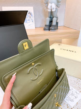 Load image into Gallery viewer, CC673 Classic Handbag / 9.8x15.5x6.5inch